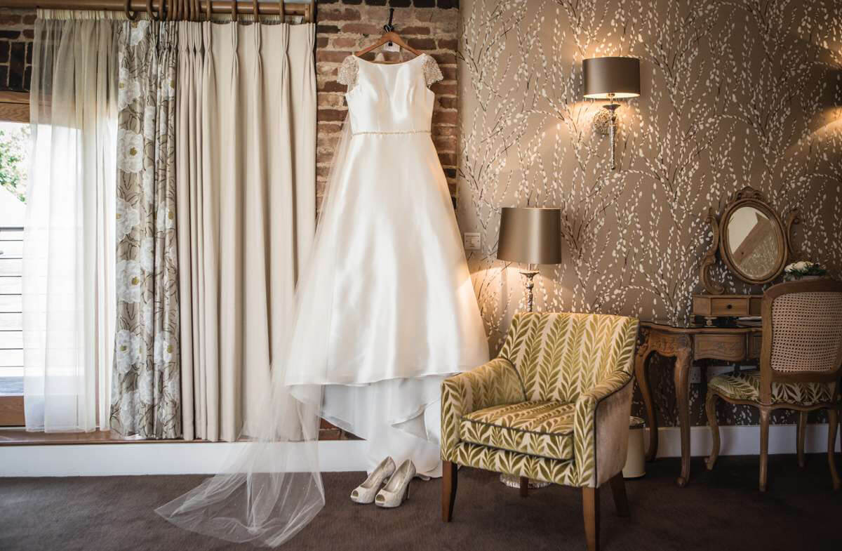 Mythe Barn Accommodation Honeymoon Suite Dress