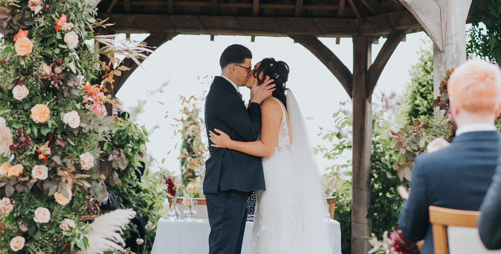 Mythe Barn outdoor wedding ceremony