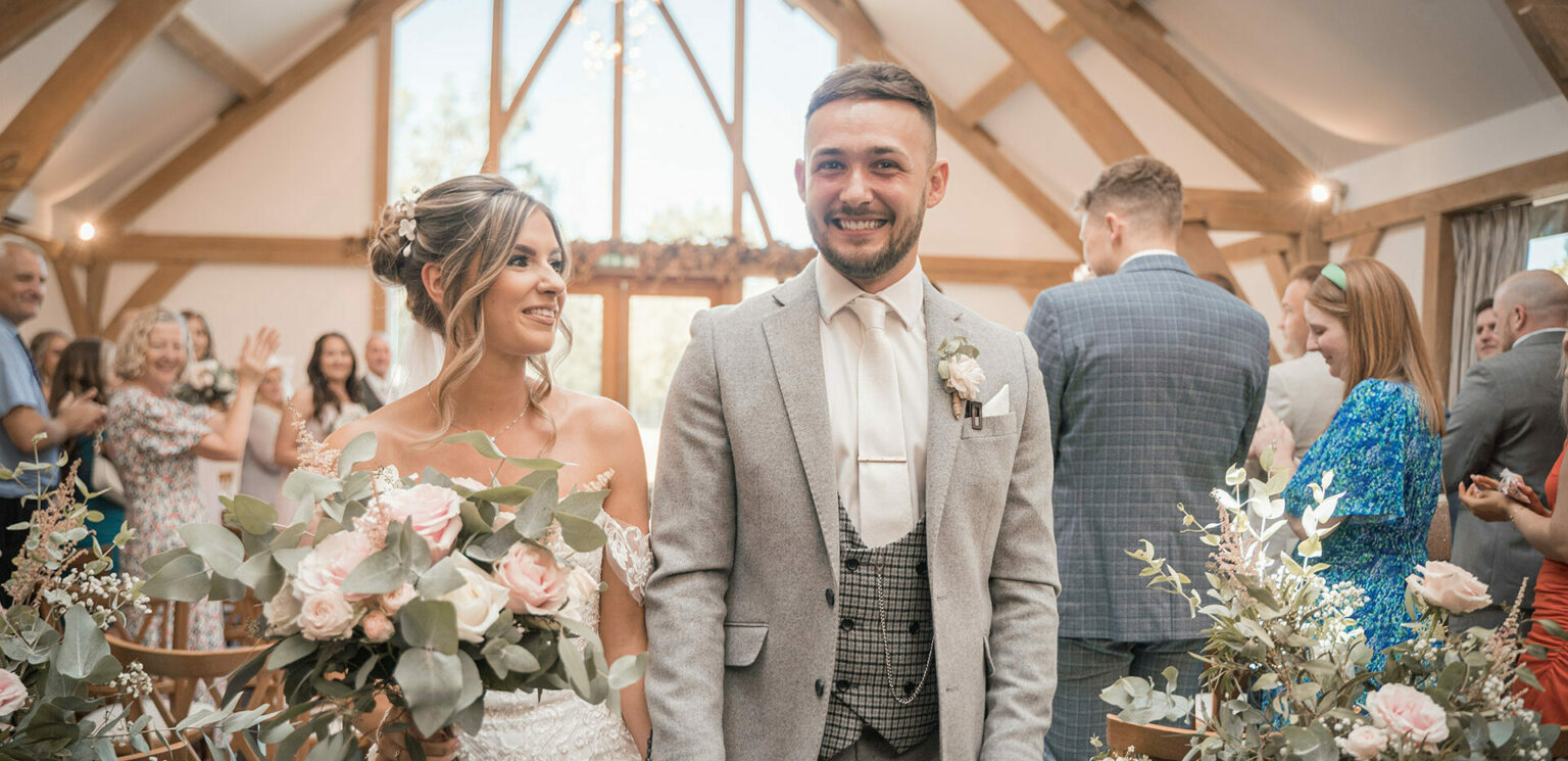 Mythe Barn summer wedding ceremony