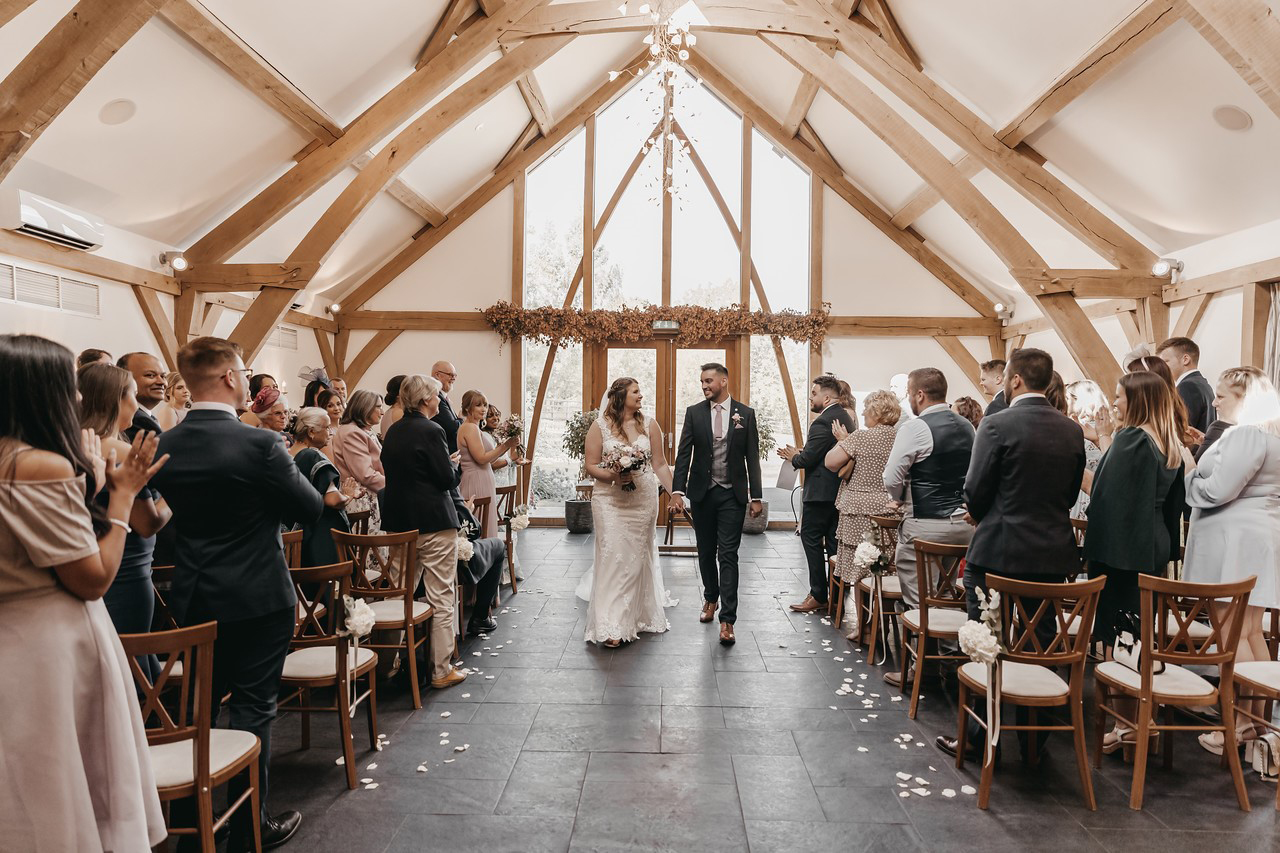 Mythe Barn wedding ceremony